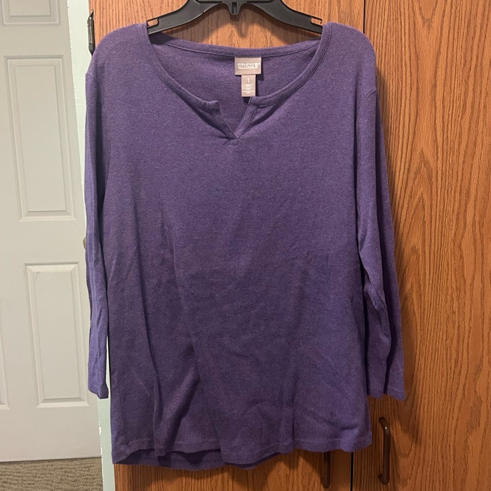 CHICO’S BRAND NEW WOMENS SIZE 1 PUPLE LONG SLEEVE V NECK TOP